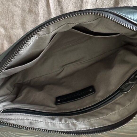 Bottega Veneta Intrecciato Messenger Bag - Picture 6 of 11